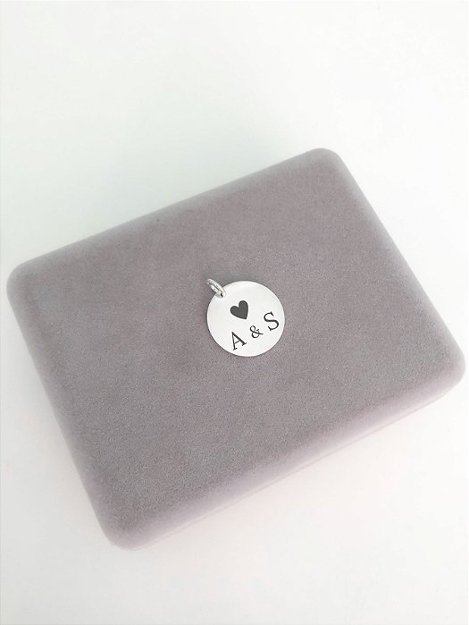 Colar Redondo Iniciais + coração - Prata 925