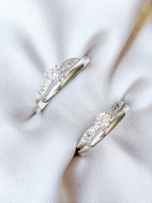 Par de Aliança Julieta 2mm + Solitários Butterfly cristal - Prata 950