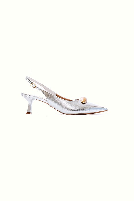 PAULA - SCARPIN SLINGBACK FEMININA BICO FINO SALTO KITTEN HEELS PRATA COM DOURADO