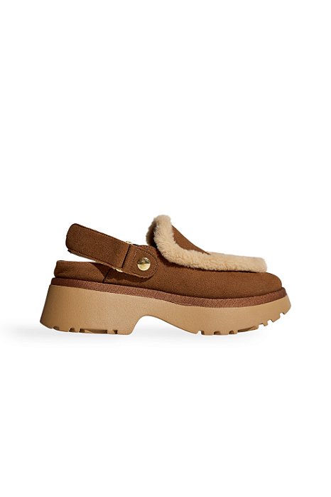PRÉ VENDA | OZZY - CLOG FEMININO PELUCIADO CAMURÇA CAMEL