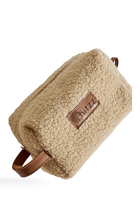 PRÉ VENDA - NECESSAIRE FEMININA PELOS OFF WHITE COM CARAMELO