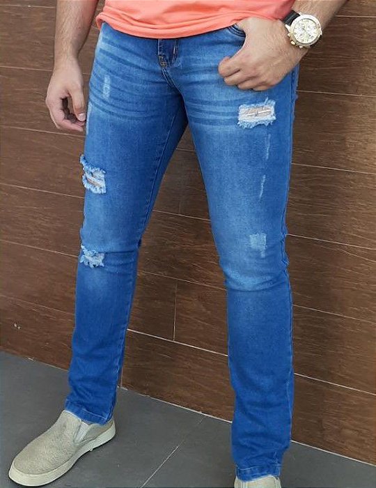 calça jeans furada