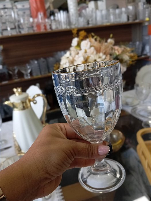Conjunto de 6 taças em cristal Wolf de 330 ml com filete dourado ml com filete dourado