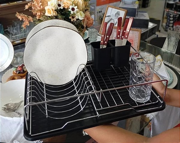 Escorredor de pratos,  copos e talheres com bandeja de 32 X 45 cm