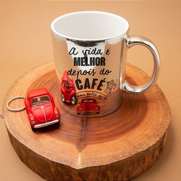 Kit Caneca Espelhada e Chaveiro Fusca