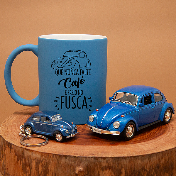 Kit Caneca Azul - Chaveiro e Miniatura de Fusca - Que nunca falte café