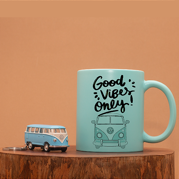 Kit Caneca e Chaveiro kombi - Good Vibes Only