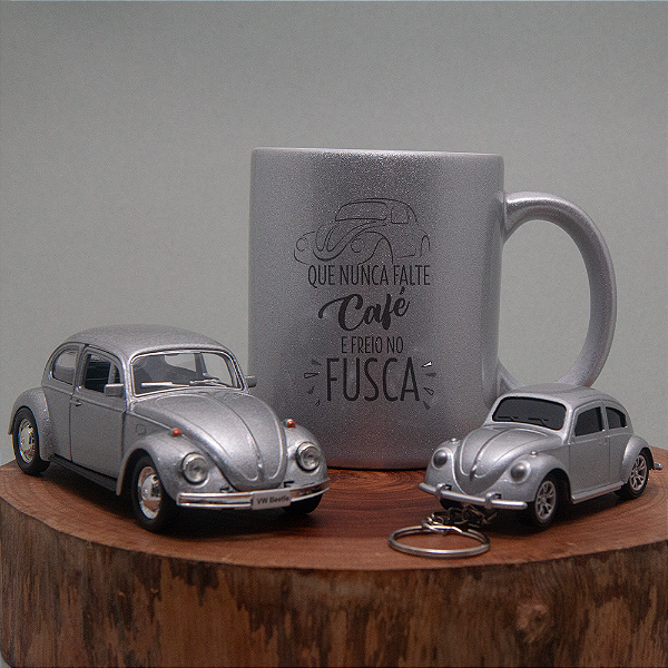 Kit Caneca, chaveiro e Fusca prata