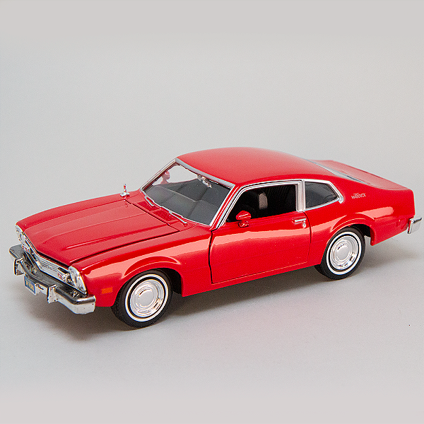Miniatura Ford Maverick 1/24