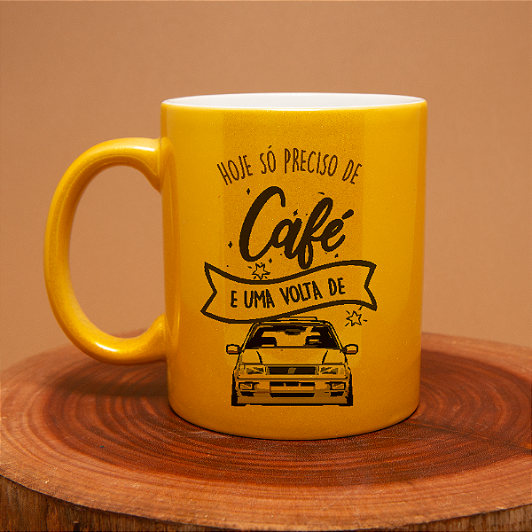 Caneca Hoje só preciso de café e uma volta de Uno