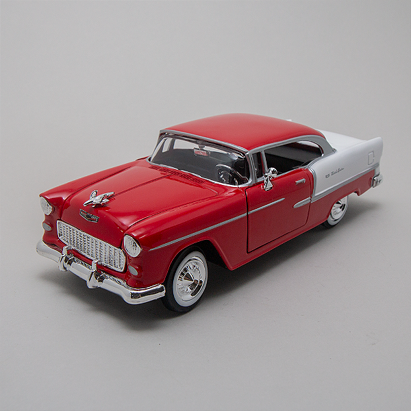Miniatura Chevrolet Bel Air 1955 1:24 – Clássico Americano dos Anos 50