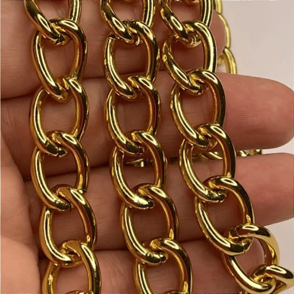 Corrente para lustre em alumínio dourada 1 metro