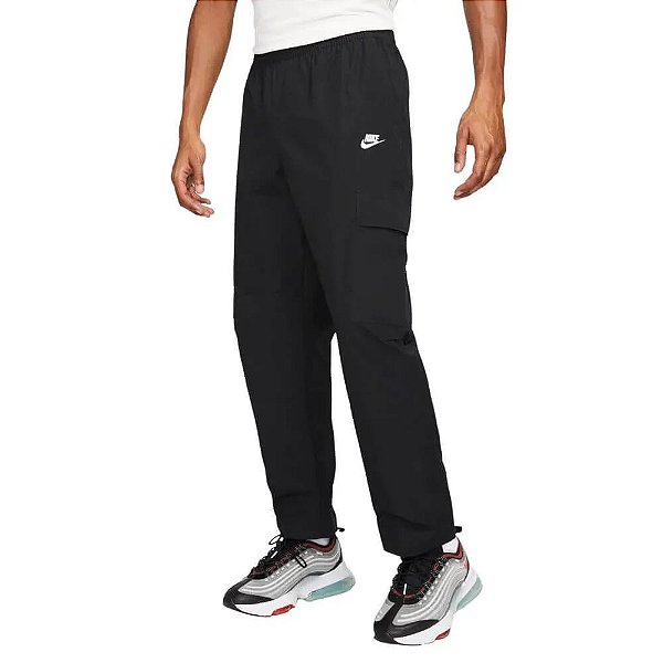 Calça Nike Club Woven Cargo Preta