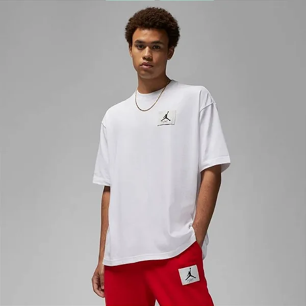 Camiseta Jordan Flight Essential Crew Branca