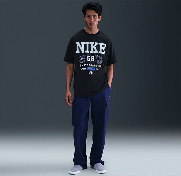 Camiseta Nike SB Athletics Preta