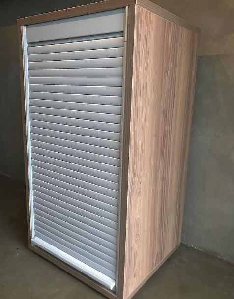 Porta Deslizante largura 0,55 x 0,56 altura cor PRETO com bobinador