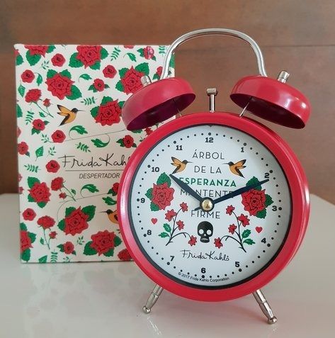 Relógio Despertador Metal Frida Kahlo Retrô Vintage