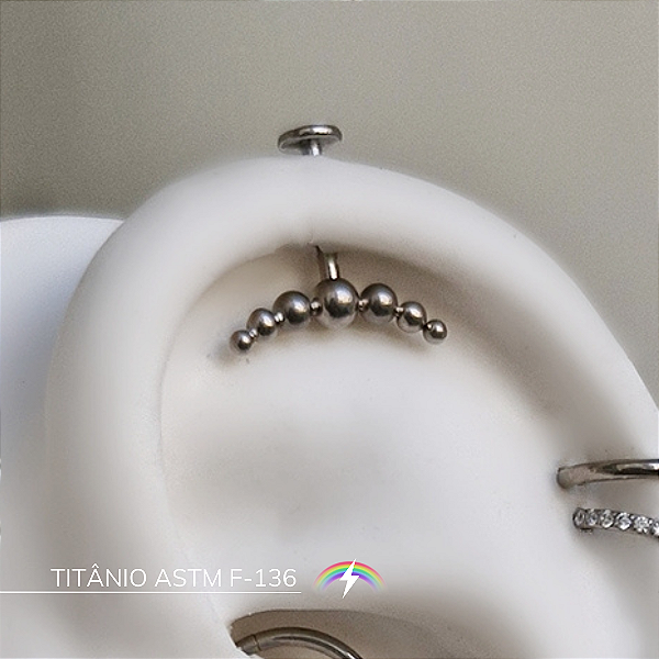 Cluster esferas (helix vertical) - Titânio ASTM F-136