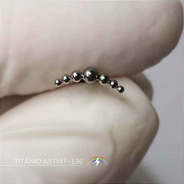 Labret mini cluster com esferas - Titânio ASTM F-136