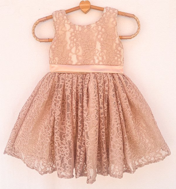 Vestido infantil Clássico em renda nude