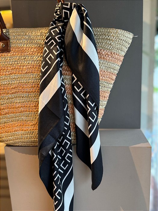 LENÇO TOQUE DE SEDA 90 CM PRETO GEOMÉTRICO