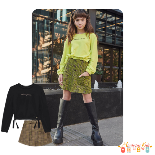 Conjunto de blusão boxy em molevisco e saia tecido xadrez Vic&Vicky (com shorts embutido)