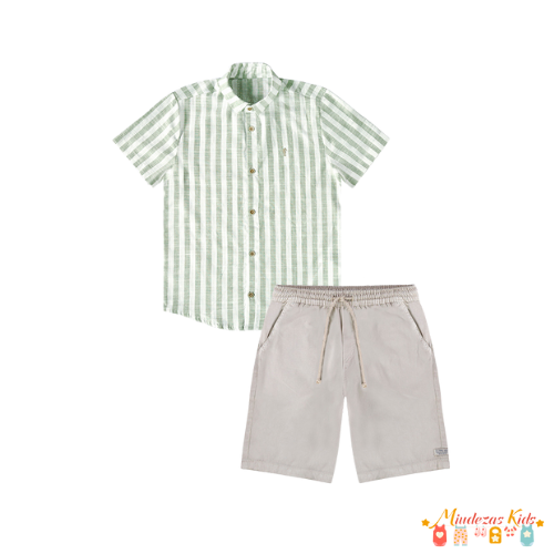 Conjunto de camisa em linho leve listrado e bermuda em sarja de algodão com tingimento Onda Marinha