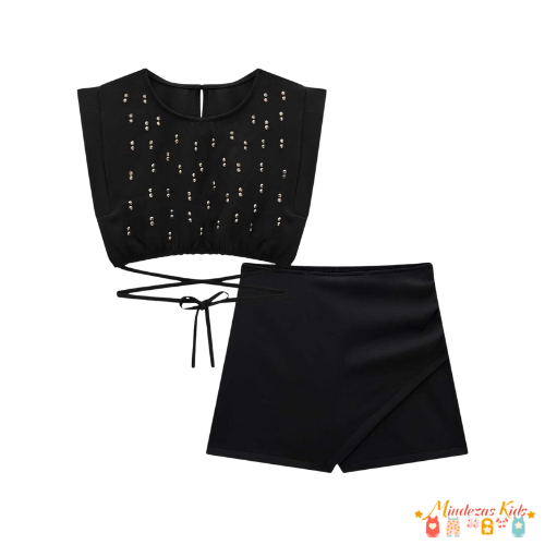 Conjunto de cropped e shorts saia Vic&Vicky