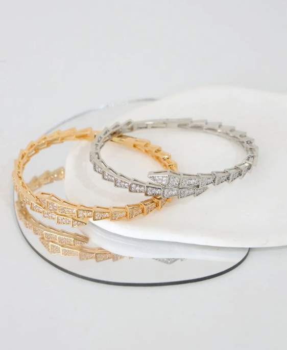 Bracelete Cobra Cravejada com Zircônias Cristal Inspiração Bvlgari