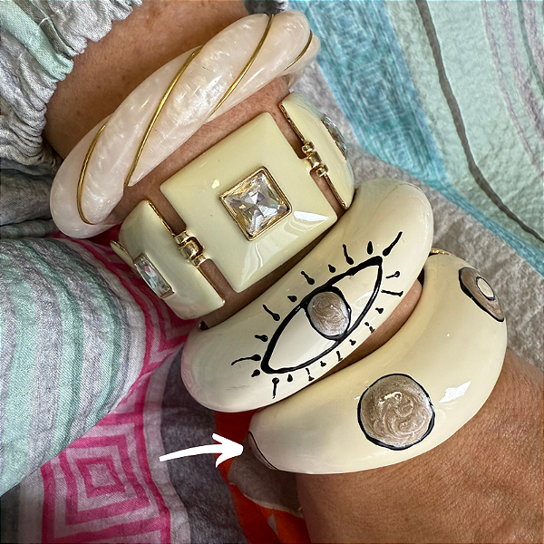Pulseira Branca Bolas Marrons