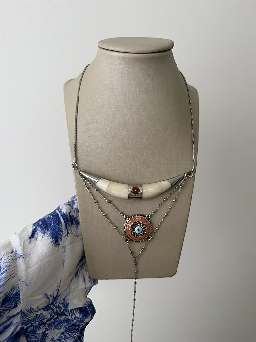 Colar Dente Olho Resina