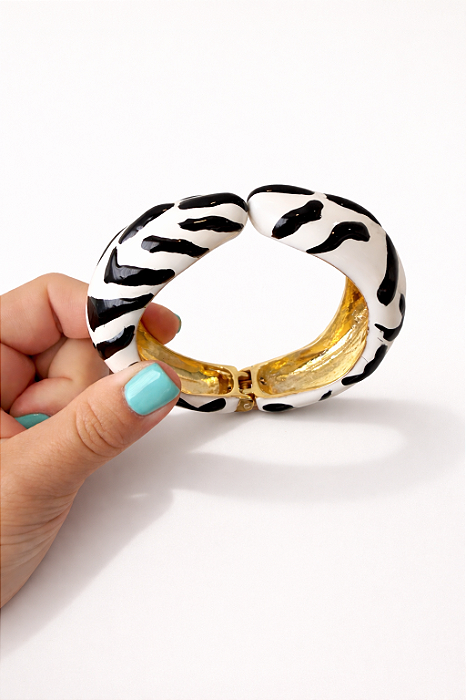 Bracelete Resinado Preto e Branco