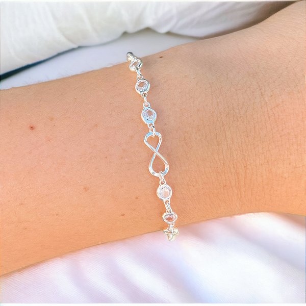 Pulseira Infinito Com Zircônias Em Prata