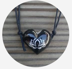 Aromatizador Pessoal - Coração Preto - Flor de Lotus
