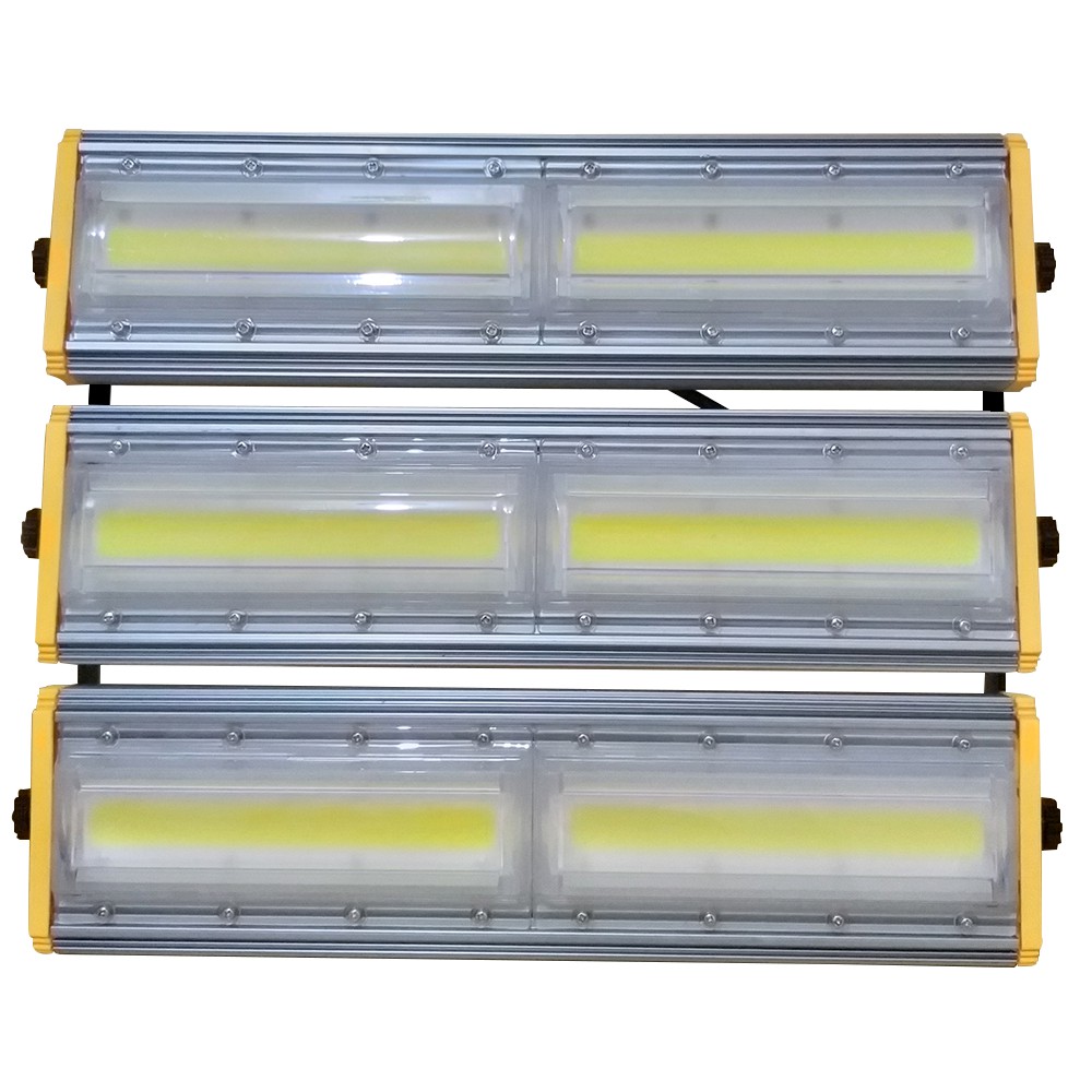 Refletor 600W de Led Linear Duplo para Campo e Quadra IP68 - PJ