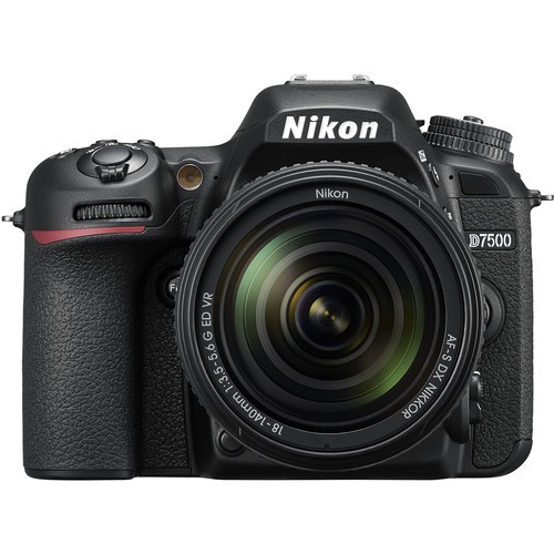 美品 NIKON D7500 Câmera Nikon D7500 AF-S 18-140mm ED VR - 20.9MP, 4K e Wi-Fi