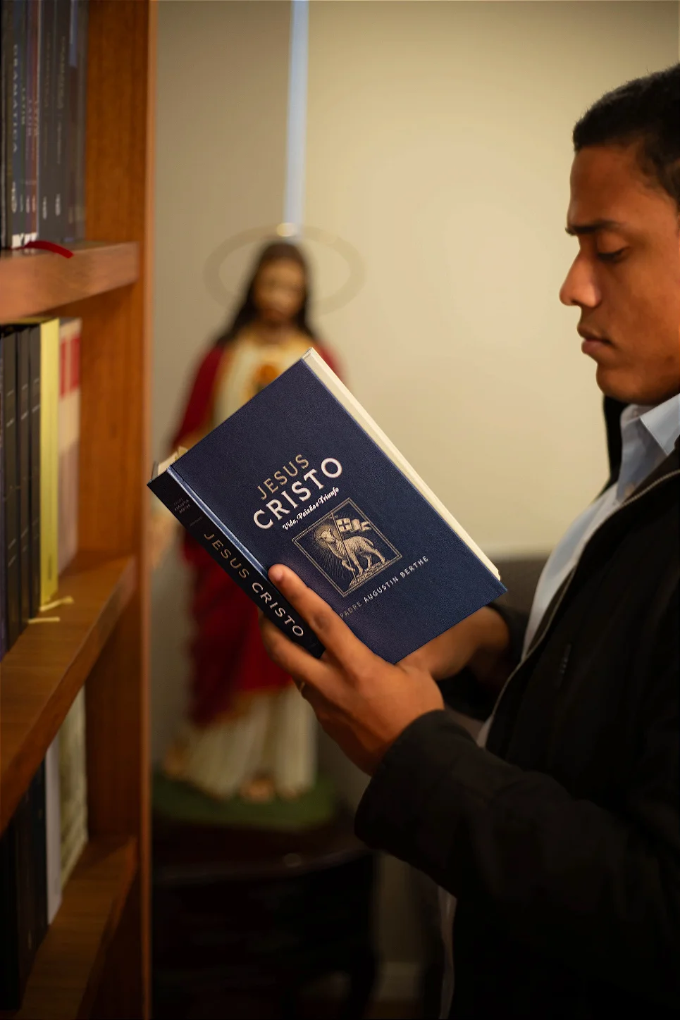 Página interna do livro Jesus Cristo - Vida, Paixão e Triunfo