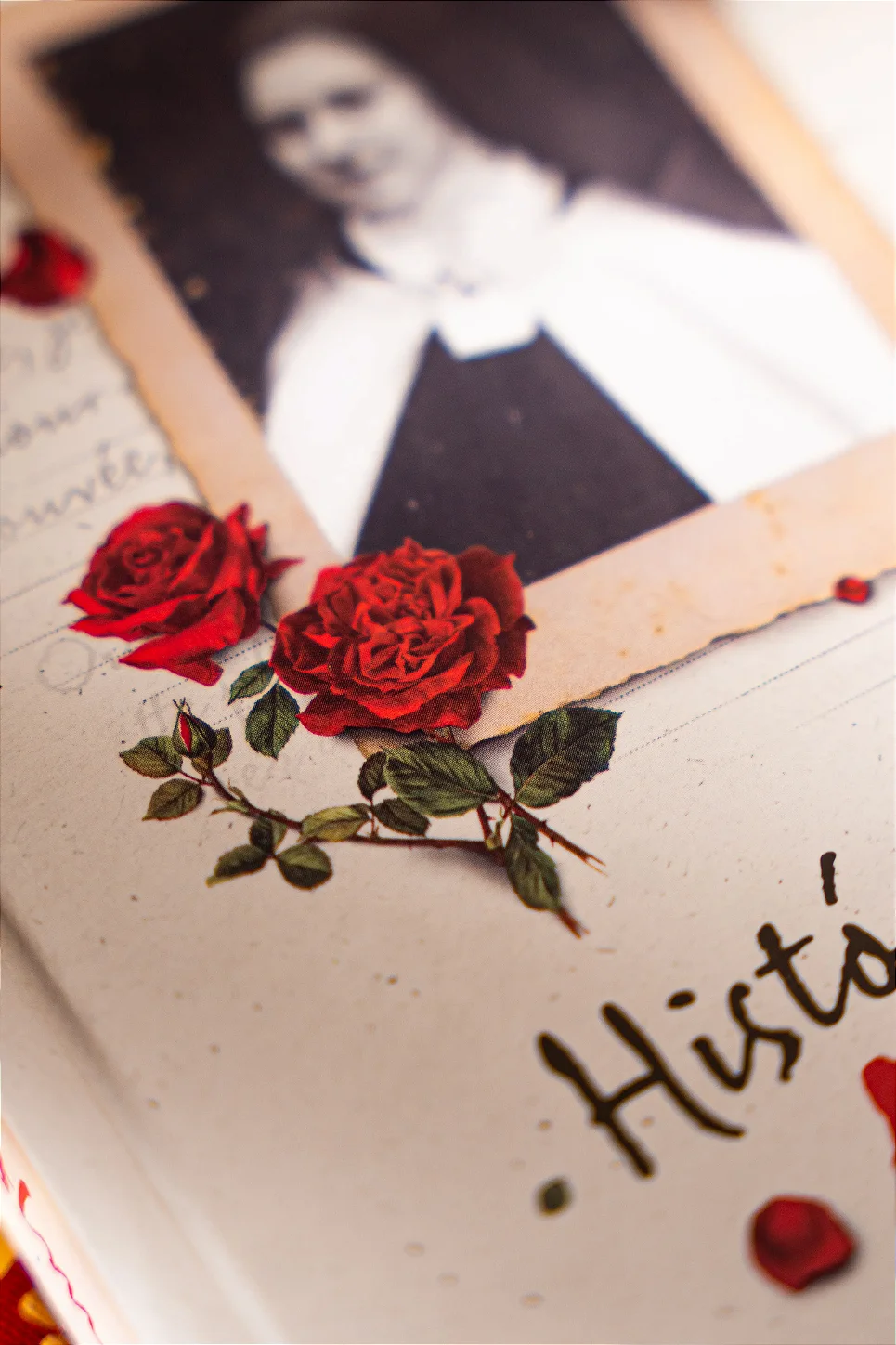 Vista aberta do livro História de uma Alma