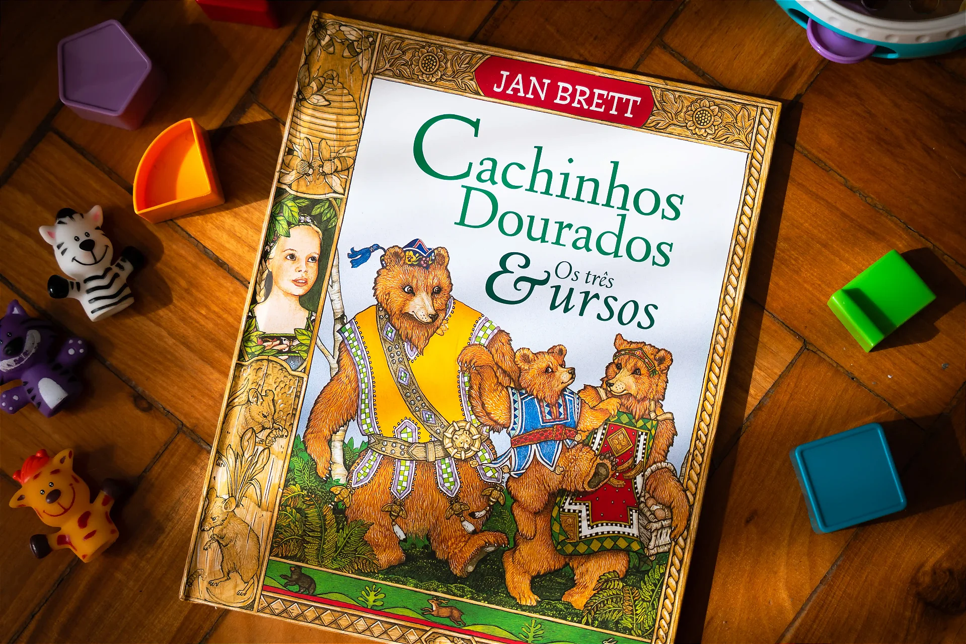 Cachinhos Dourados e os Três Ursos – Jan Brett