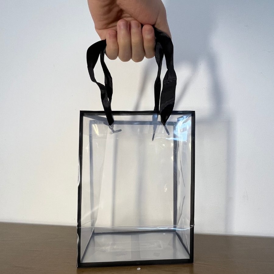 Sacola Transparente Q Festas com Detalhe Preto