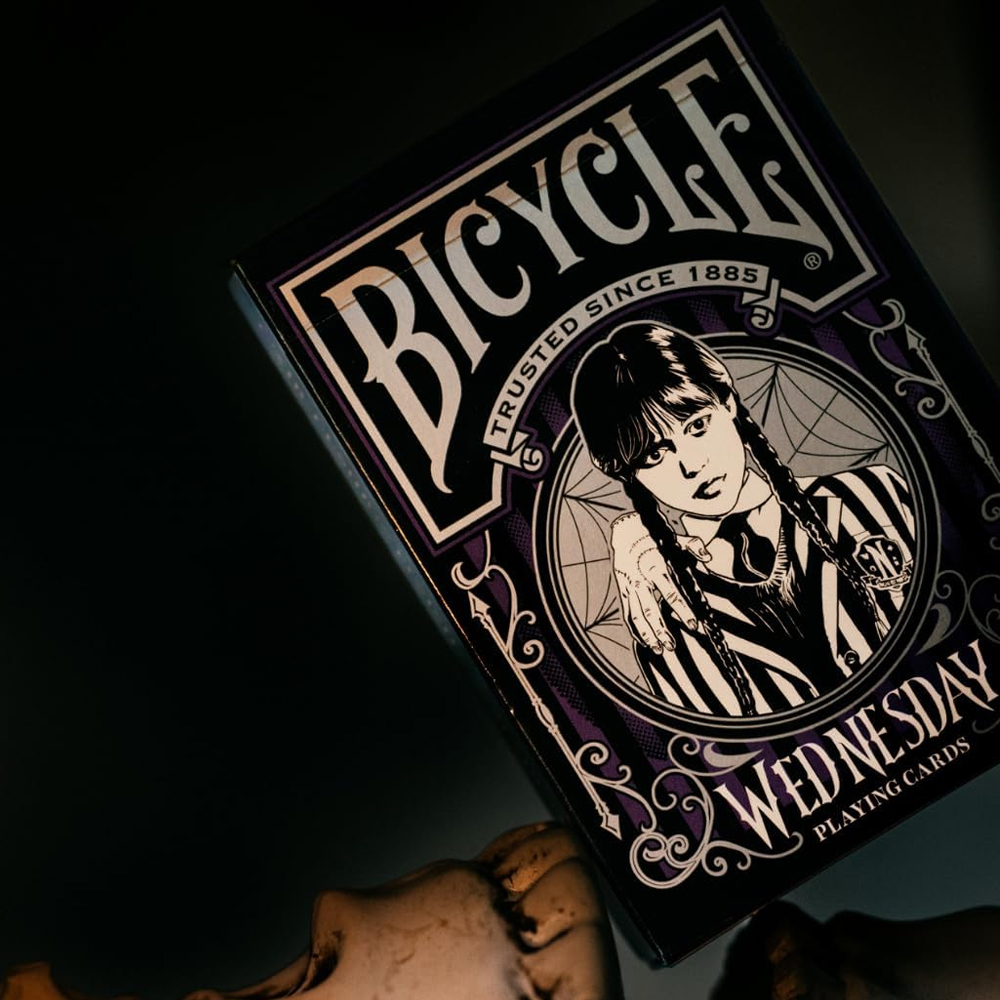 Baralho Bicycle Wednesday - Wandinha - Baralho Box - Sua loja