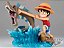 One Piece World Collectable Figure Log Stories Monkey D. Luffy vs Local Sea Monster - Imagem 1