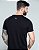 Camiseta masculina premium preta logo hexagonal prata - Imagem 10