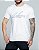 Camiseta masculina premium branca assinatura refletivo cinza - Imagem 3