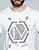 Camiseta masculina premium branca logo hexagonal prata - Imagem 5