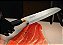 Faca Japonesa 7” Zakharov Santoku Cabo de Acrílico para Destros no Estojo de Madeira - Imagem 3