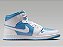 Tênis Nike Masculino Jordan 1 Mid - Azul/branco FZ3933 - Imagem 2