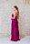 VESTIDO LONGO EM PAETÊ FUCSIA COM DETALHE DRAPEADO E FENDA - Imagem 5