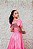 VESTIDO LONGO FÁTIMA SCOFIELD EM TAFETÁ ROSA CHICLETE BUSTO DRAPEADO SAIA PRINCESA - Imagem 2