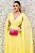 VESTIDO LONGO AMARELO PLISSADO COM RECORTE LATERAL E CAPA - Imagem 3